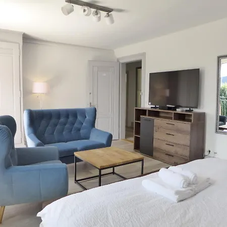 Henry's 300 By Interhome Entrelagos