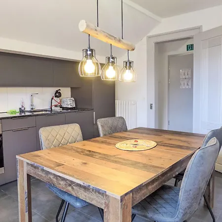 Henry's 300 By Interhome