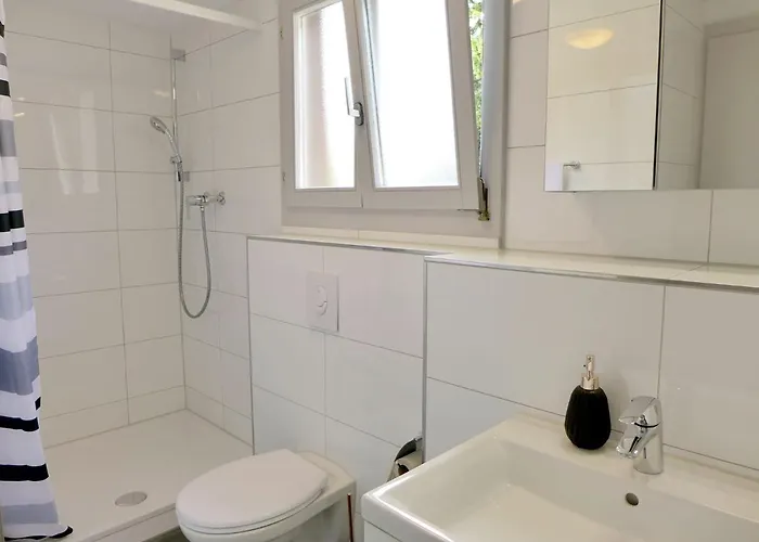 Henry's 300 By Interhome * Entrelagos